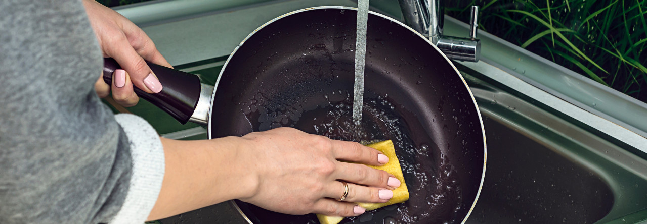 CARA MENGHILANGKAN KERAK PADA PANCI STAINLESS STEEL BANNER